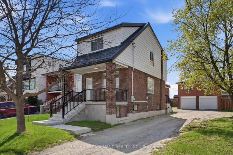 MAIN FLOOR - 1049 Glencairn Avenue
