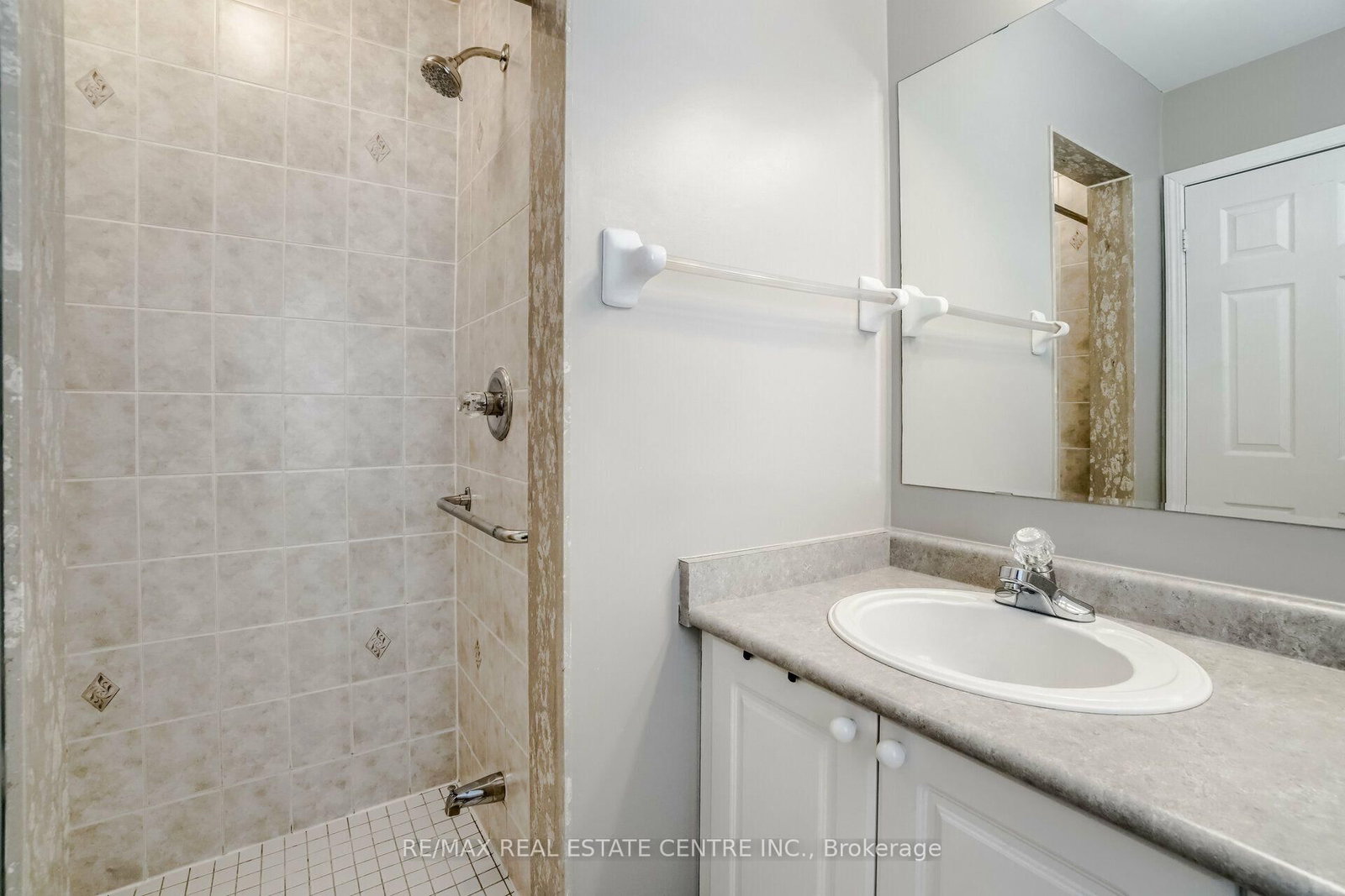 2298 Grand Oak Oakville,ON L6M 4X2 — Photo 15
