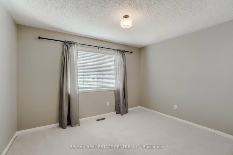 2298 Grand Oak Oakville,ON L6M 4X2 — Photo 16