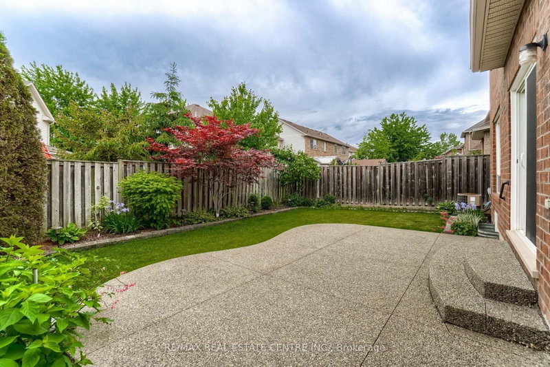 2298 Grand Oak Oakville,ON L6M 4X2 — Photo 23