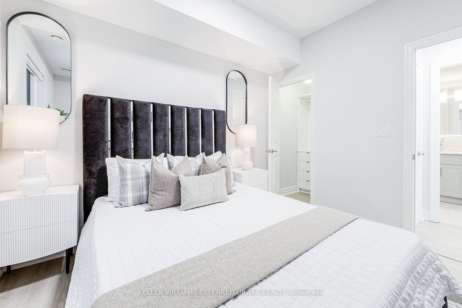 370 Wallace Avenue • #802 • Toronto, ON photo 17