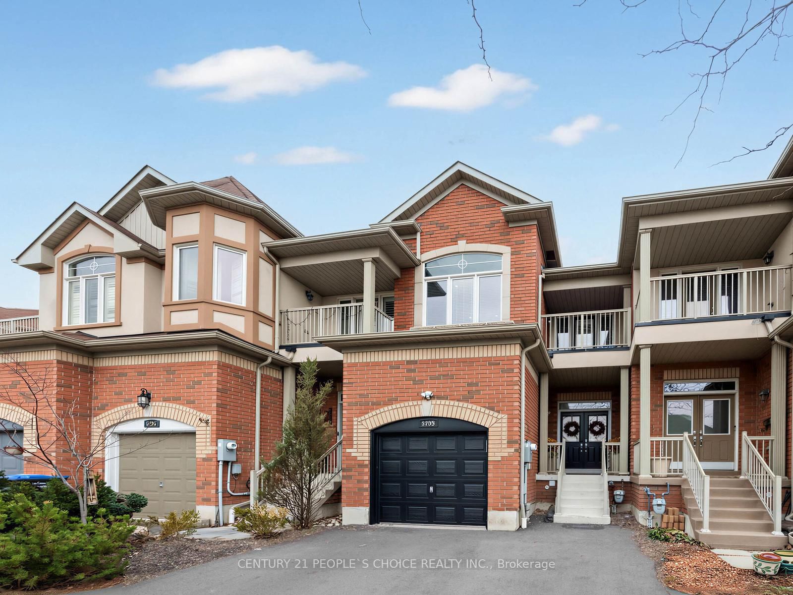 5298 Roadside Way E • Mississauga, ON photo 1