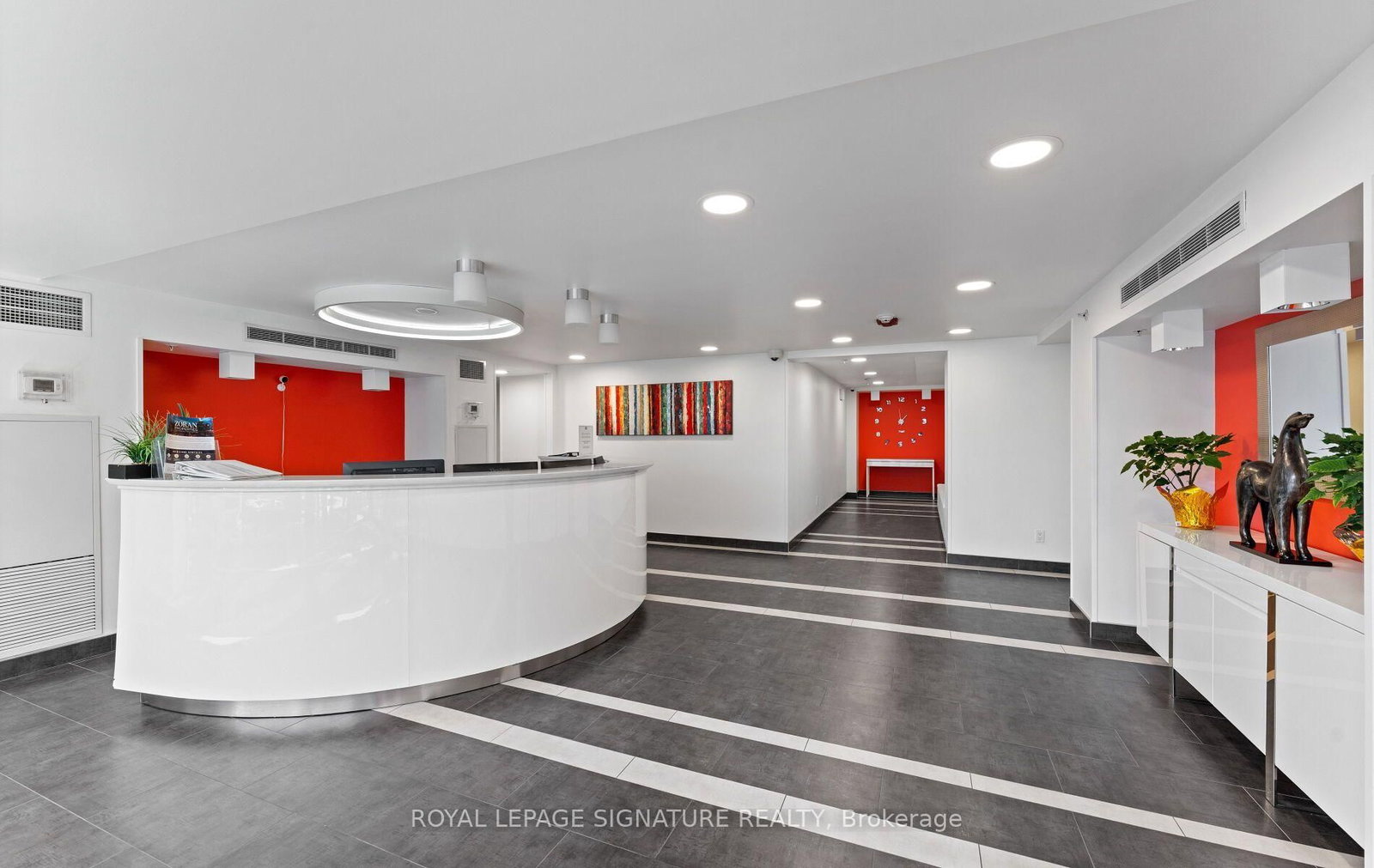 15 James Finlay Way • #1101 • Toronto, ON photo 3