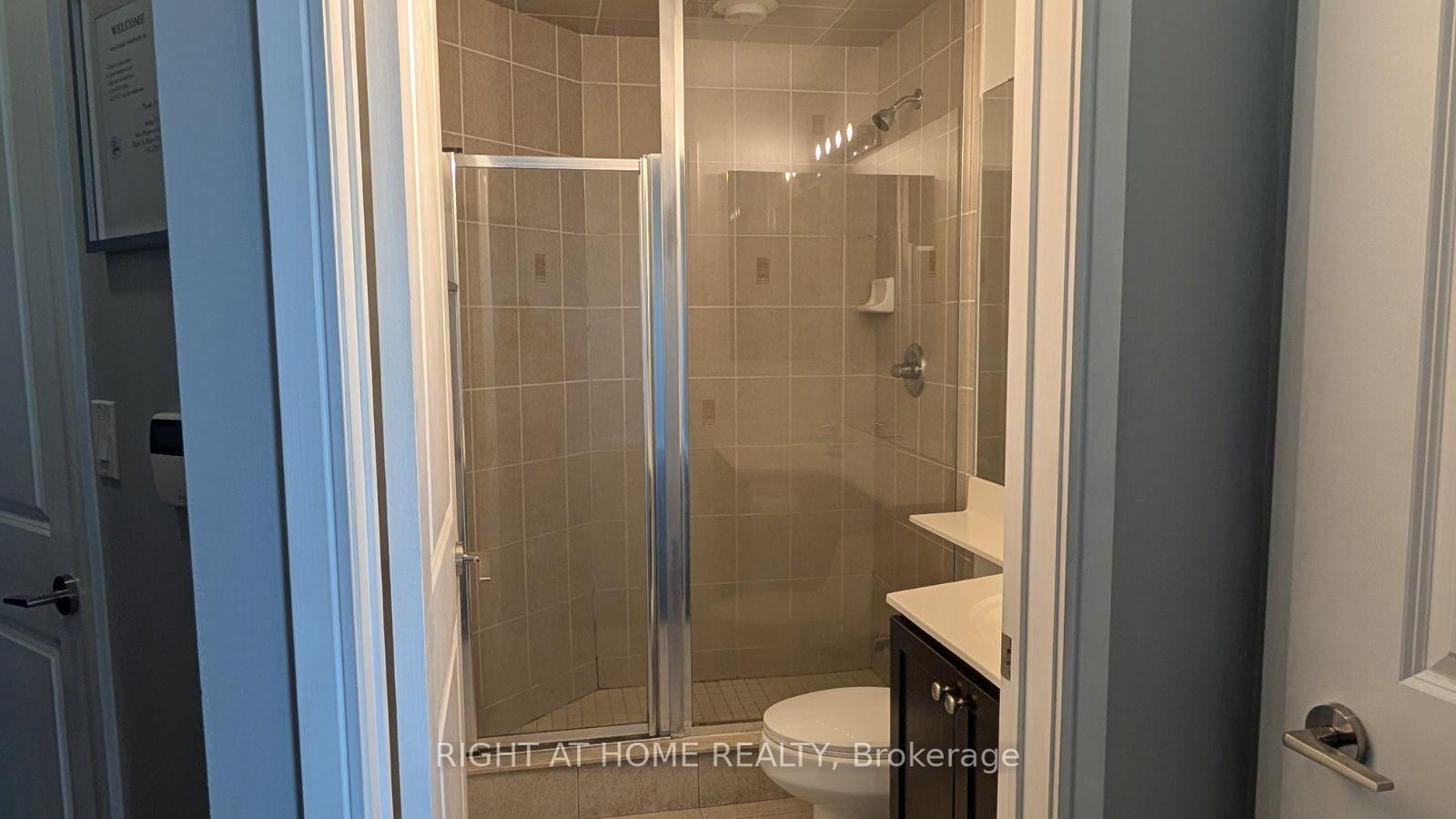 1710-80 Absolute Ave, Mississauga, view 14