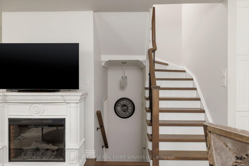 184 Gatwick Oakville,ON L6H 6N1 — Photo 14