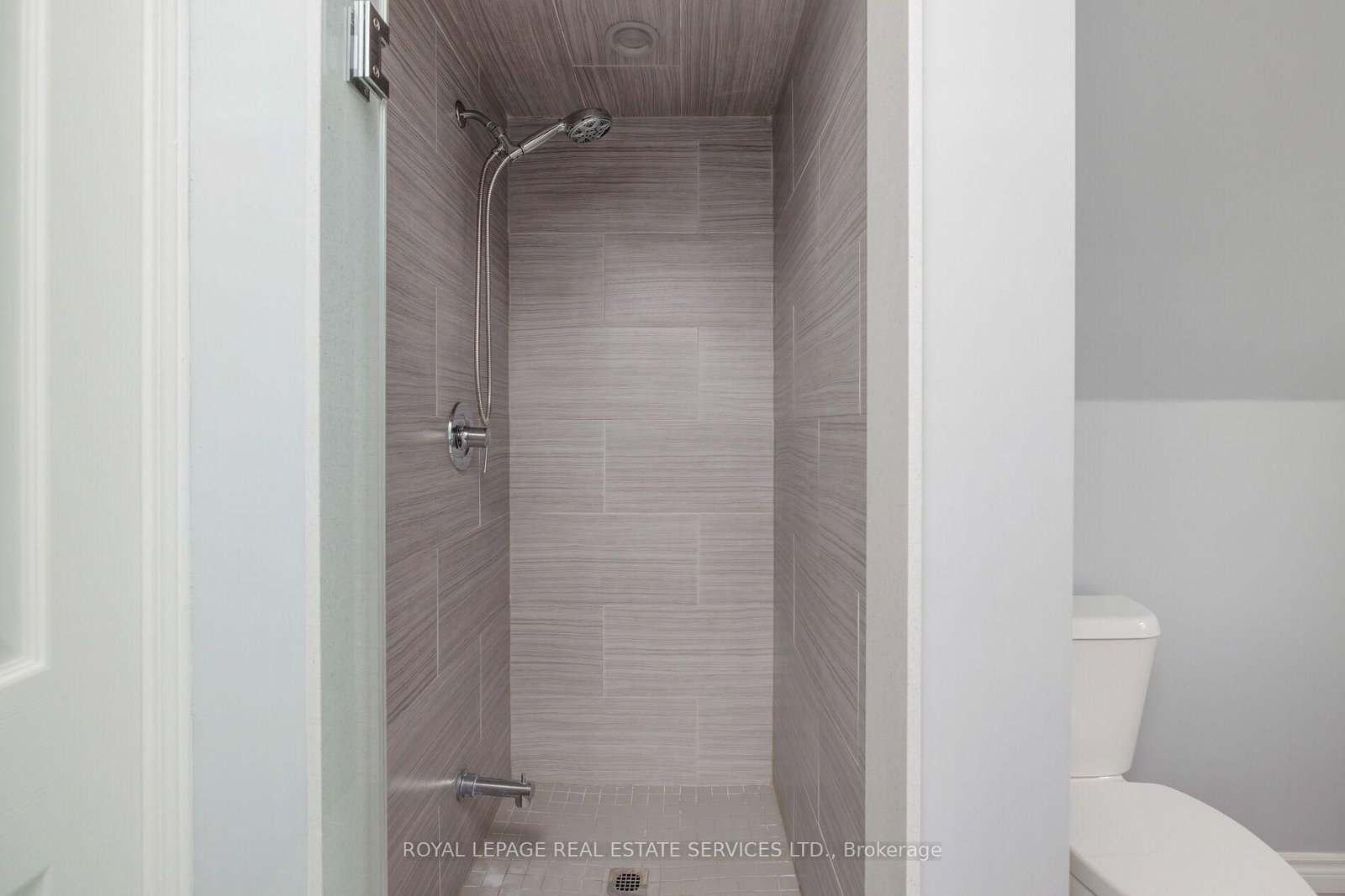 184 Gatwick Drive • Oakville, ON photo 25