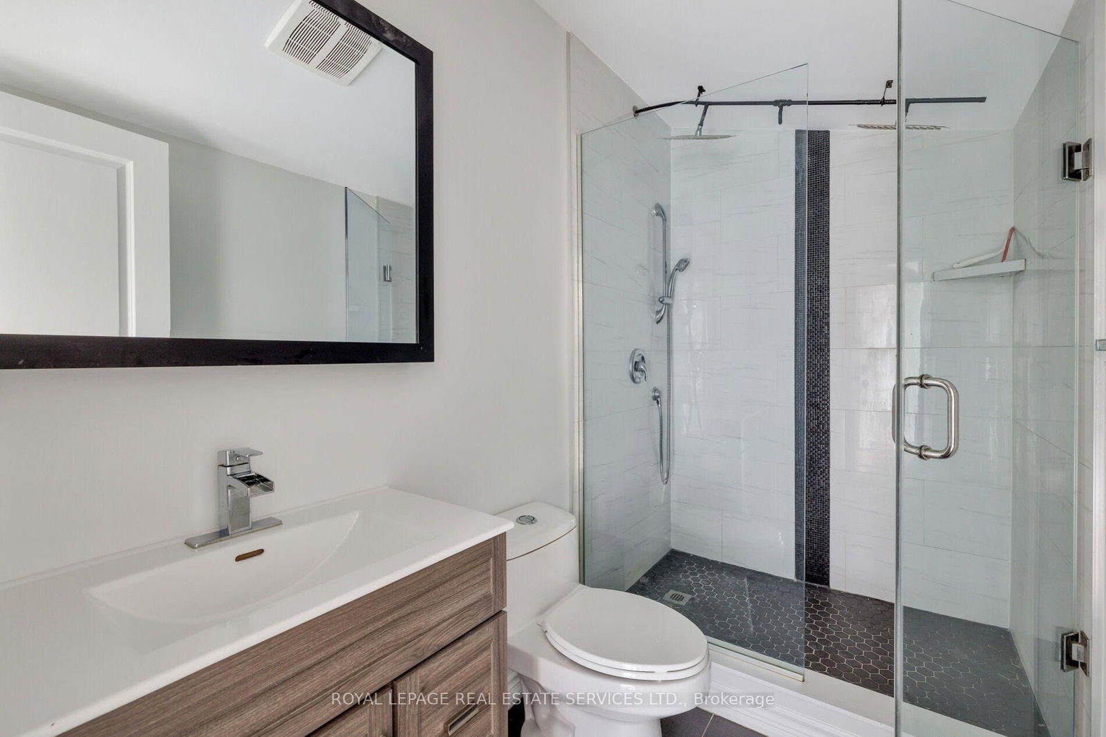 184 Gatwick Drive • Oakville, ON photo 38