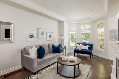 184 Gatwick Drive • Oakville, ON photo 6