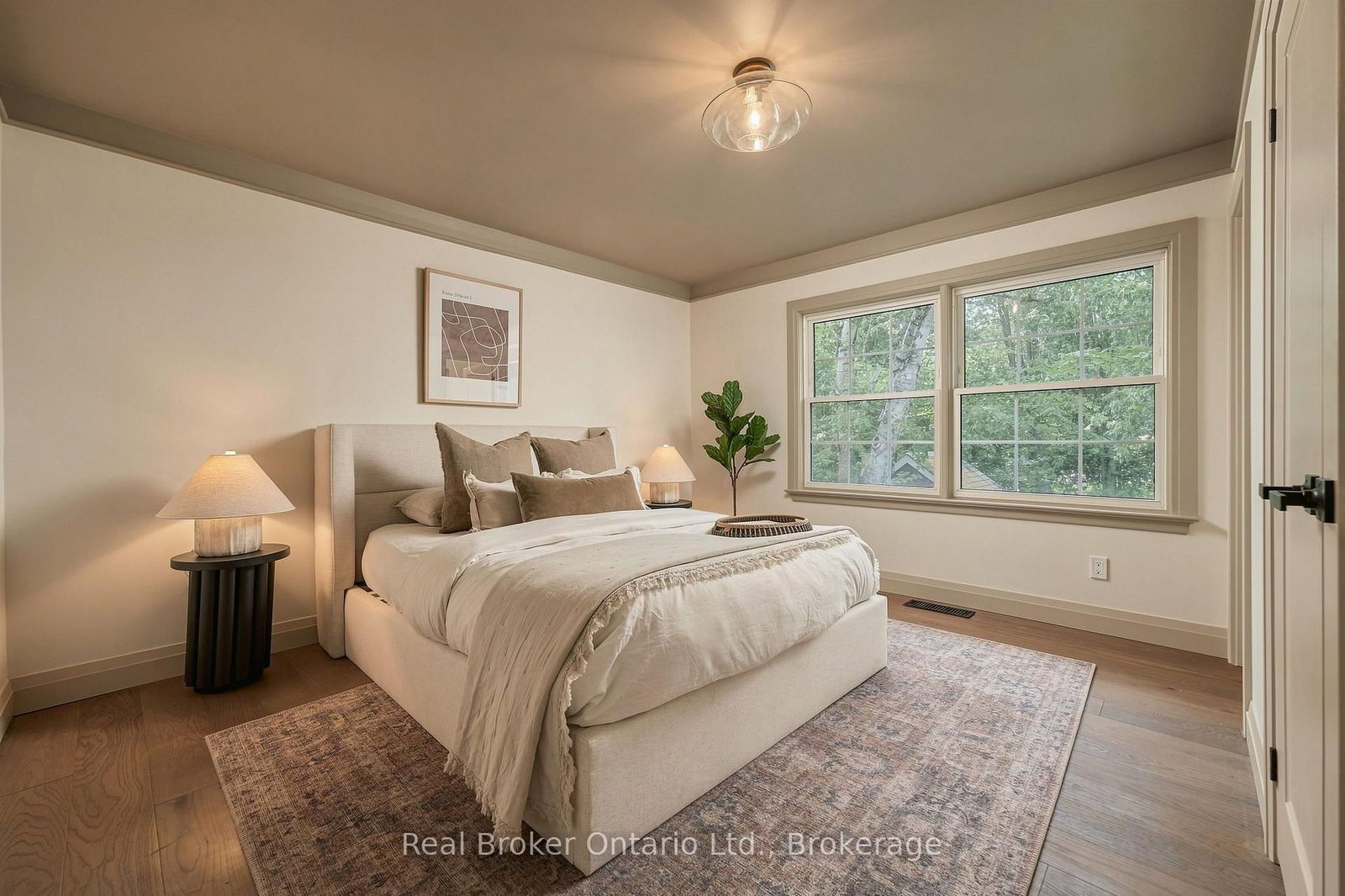 571 Leonard Court • Burlington, ON photo 21