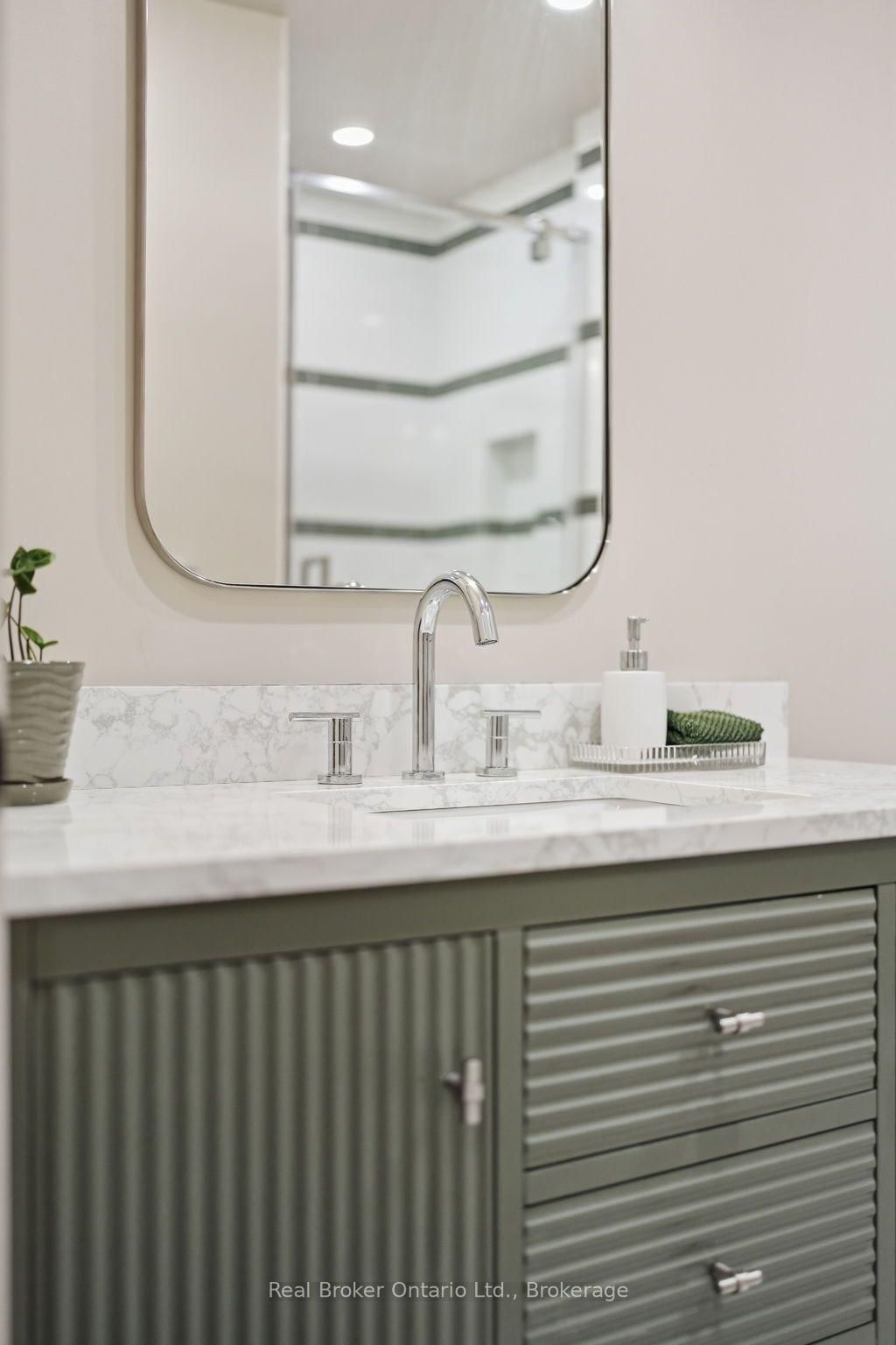 571 Leonard Court • Burlington, ON photo 29