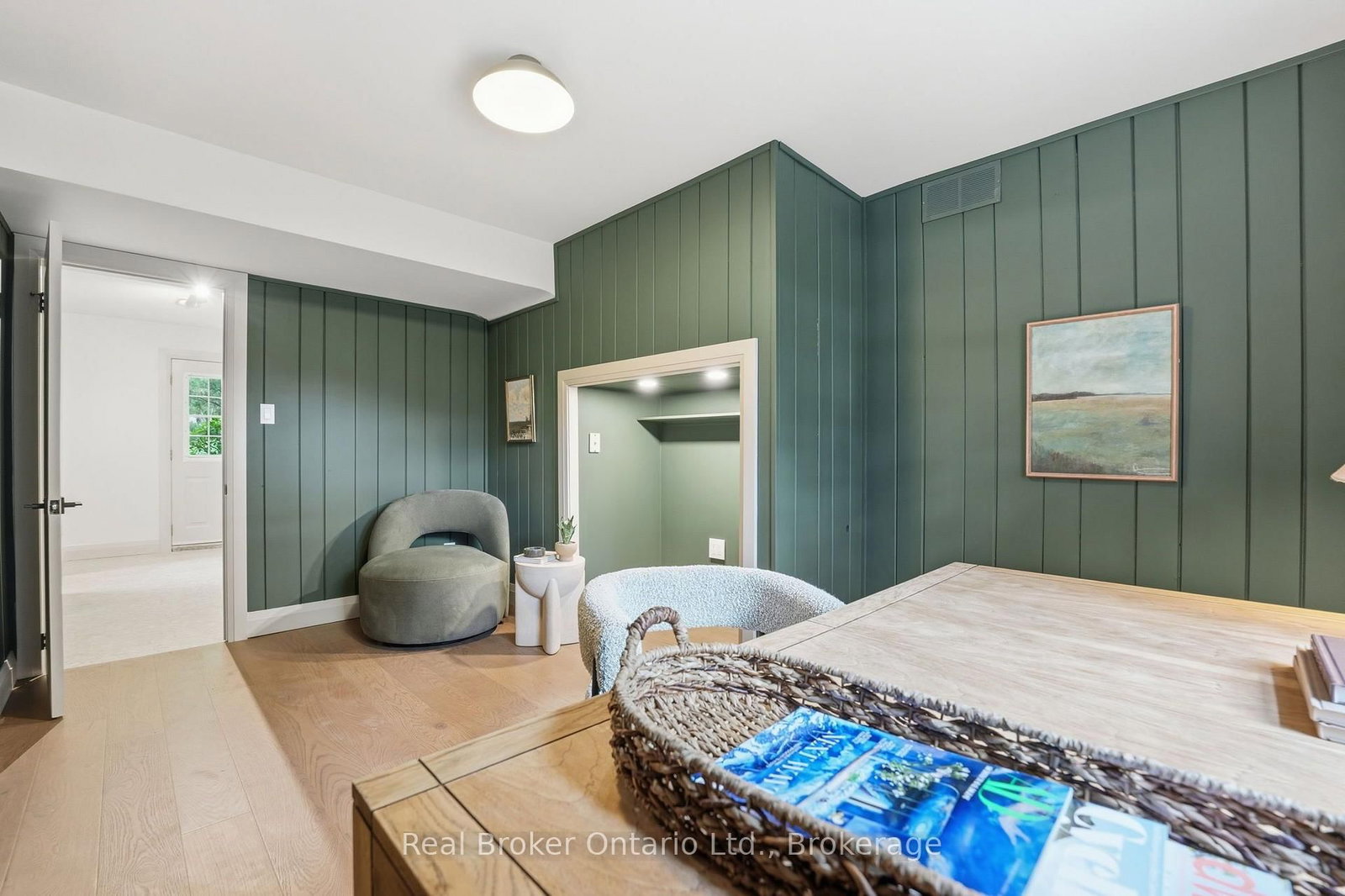 571 Leonard Court • Burlington, ON photo 32