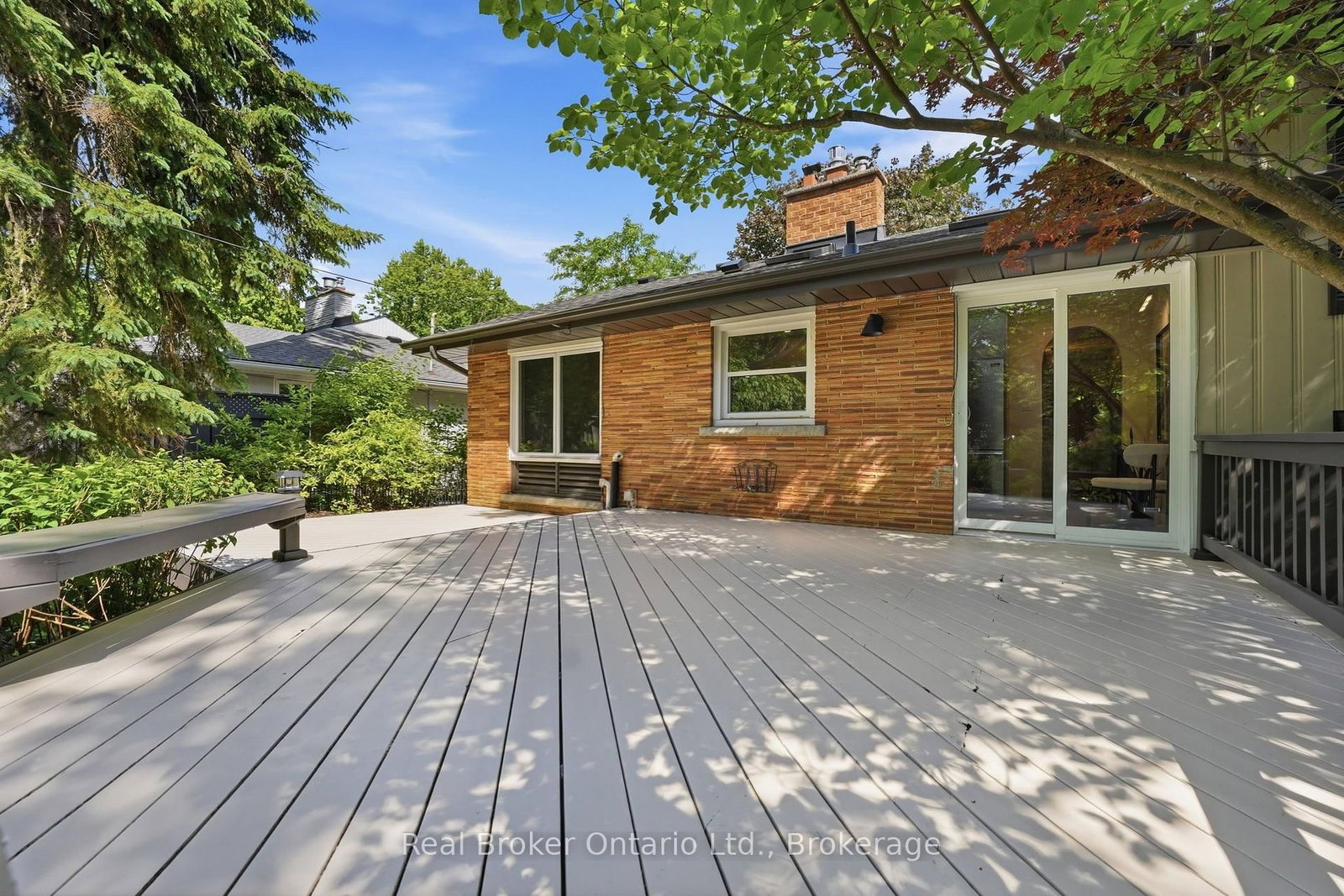571 Leonard Court • Burlington, ON photo 38