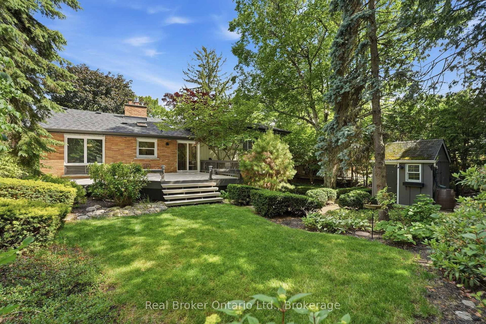 571 Leonard Court • Burlington, ON photo 42