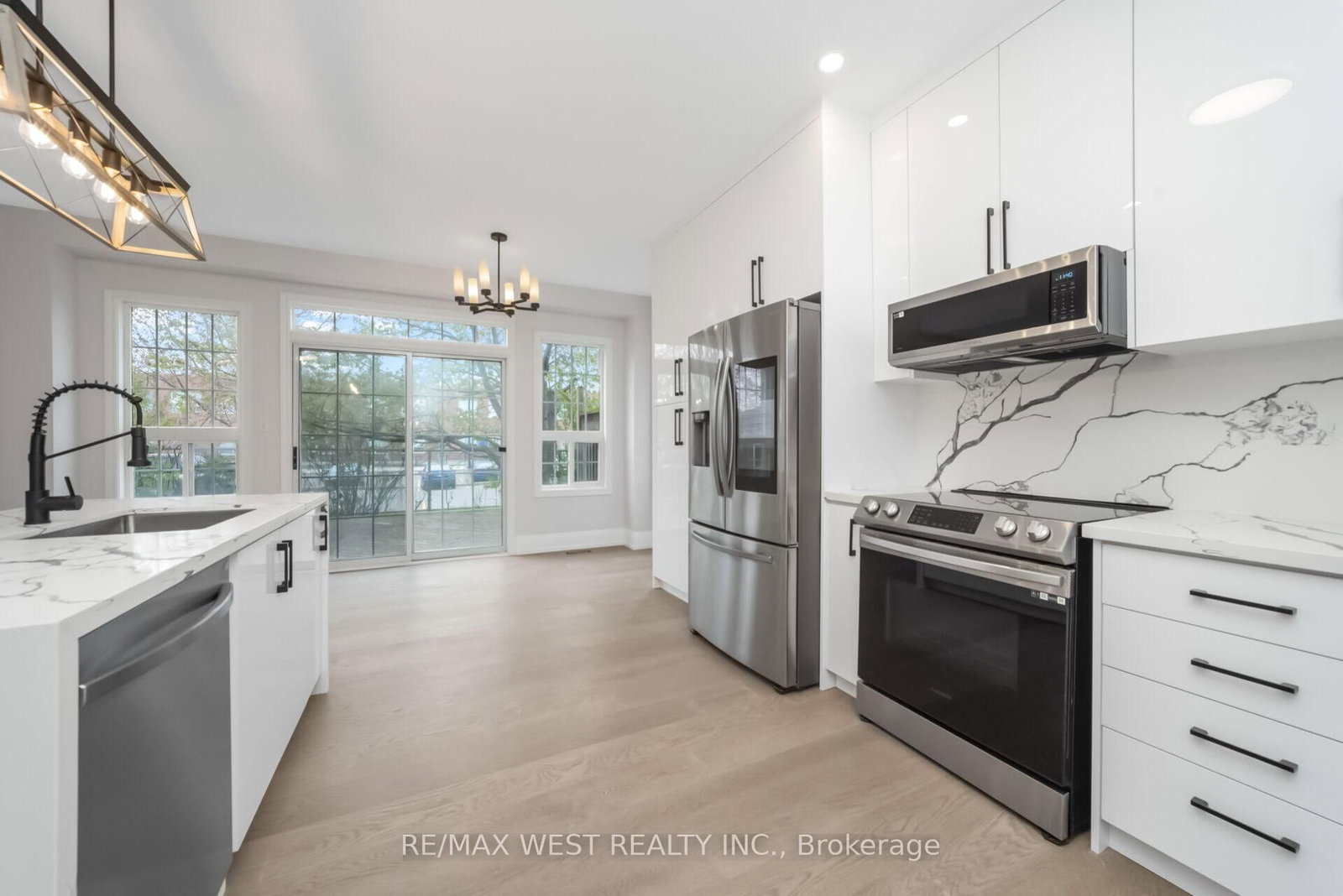 5843 Rainspring Drive • Mississauga, ON photo 10