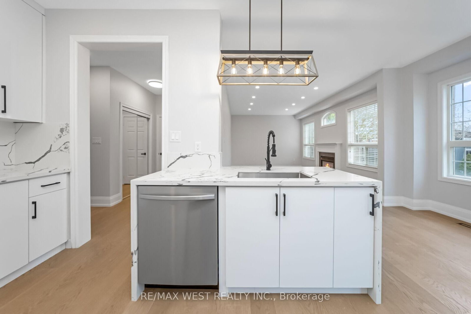 5843 Rainspring Drive • Mississauga, ON photo 11