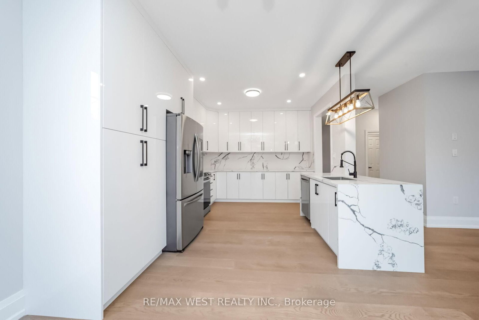 5843 Rainspring Drive • Mississauga, ON photo 12