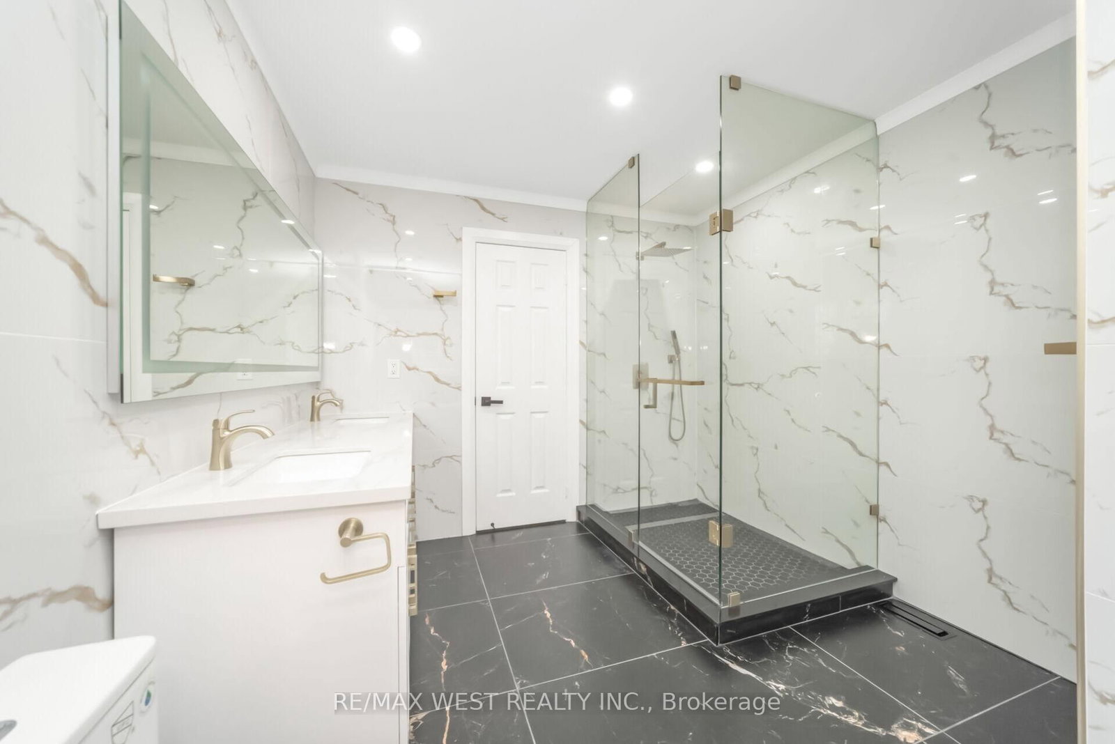 5843 Rainspring Drive • Mississauga, ON photo 28