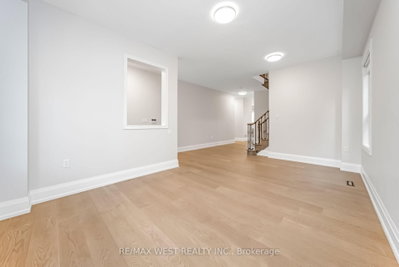 5843 Rainspring Drive • Mississauga, ON photo 8