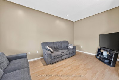 703 Twain Mississauga,ON L5W 1K7 — Photo 10