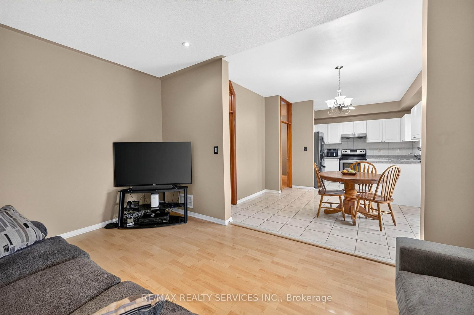 703 Twain Avenue • Mississauga, ON photo 11