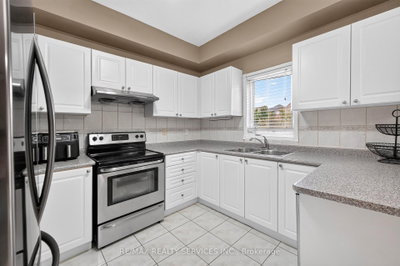 703 Twain Mississauga,ON L5W 1K7 — Photo 15