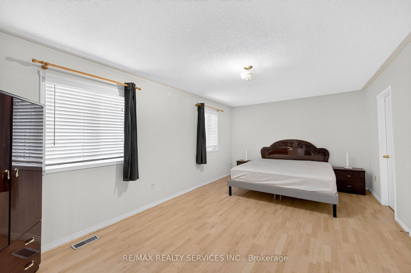 703 Twain Avenue • Mississauga, ON photo 23