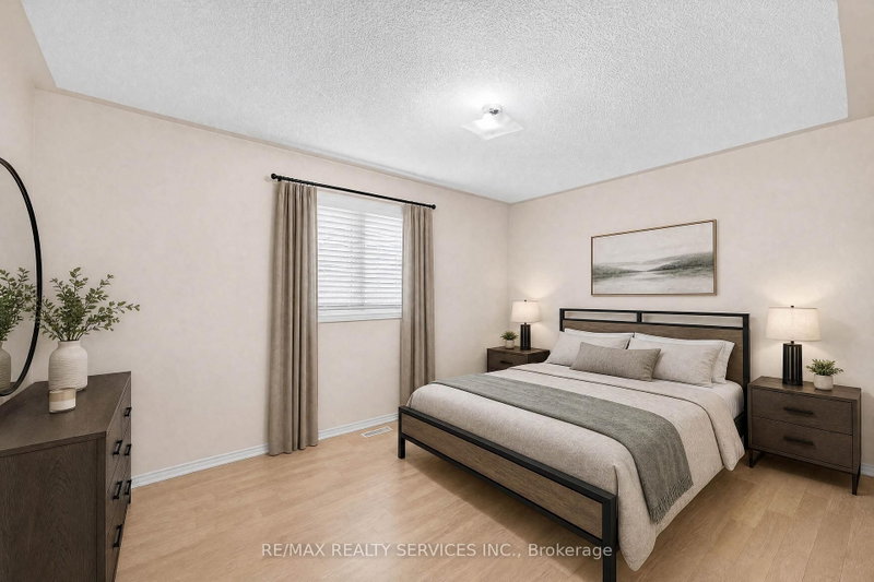 703 Twain Mississauga,ON L5W 1K7 — Photo 32