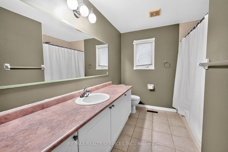 703 Twain Mississauga,ON L5W 1K7 — Photo 36