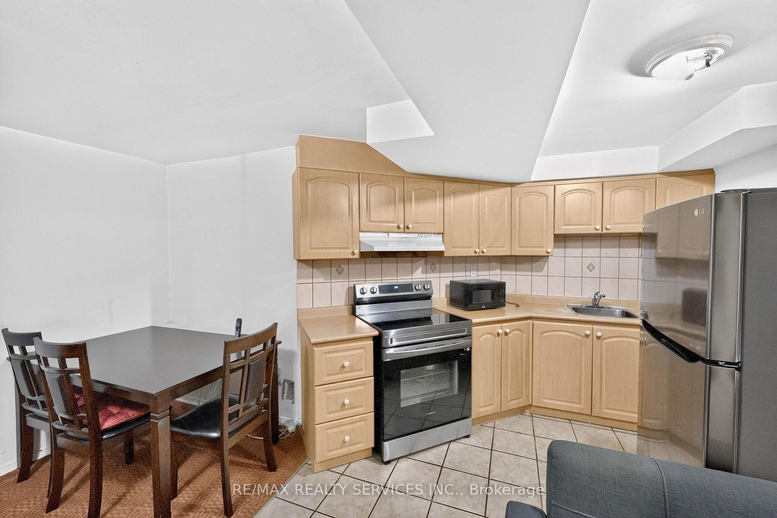 703 Twain Avenue • Mississauga, ON photo 39