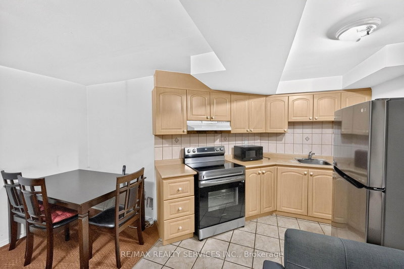 703 Twain Mississauga,ON L5W 1K7 — Photo 39