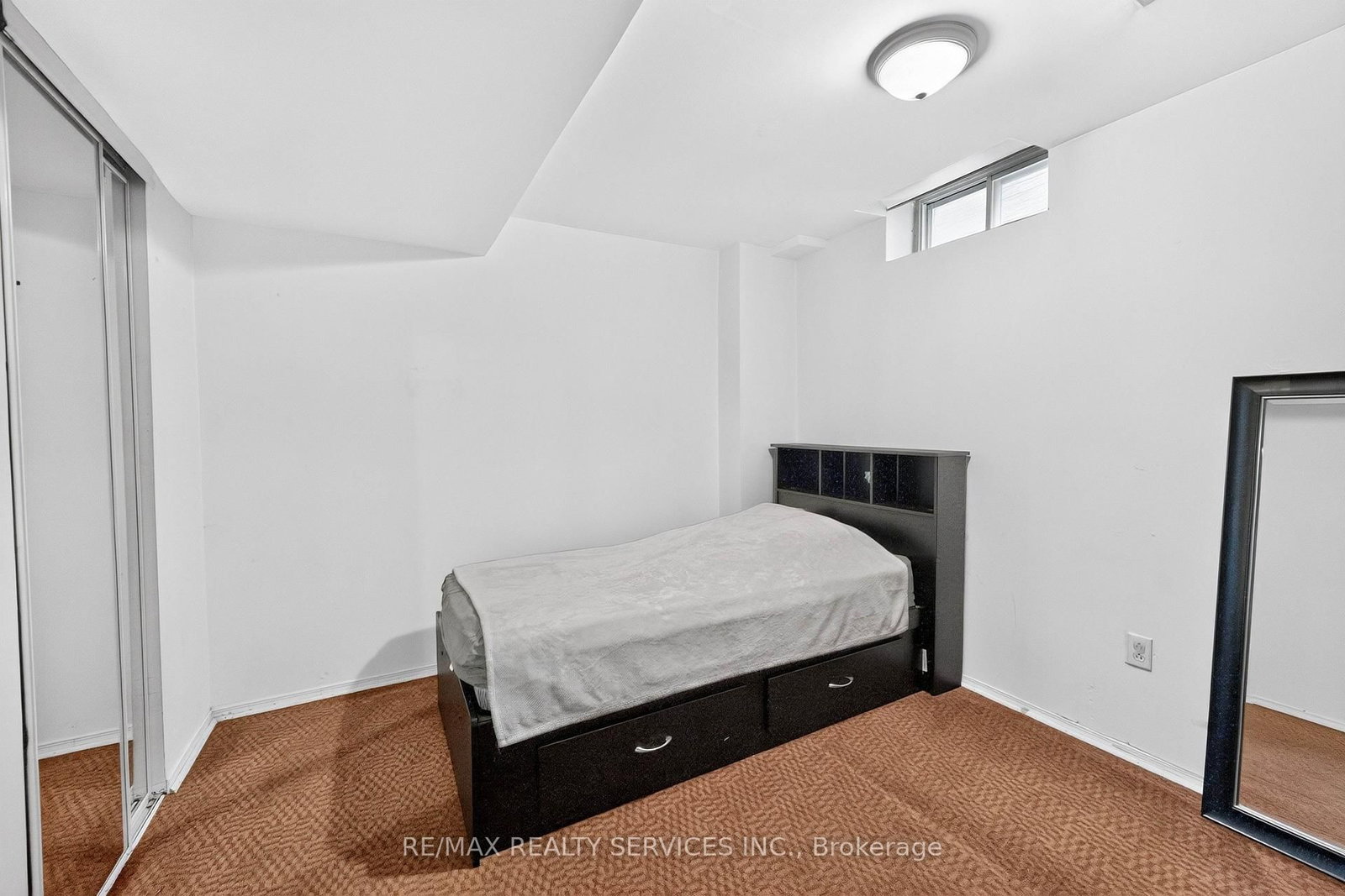 703 Twain Avenue • Mississauga, ON photo 43
