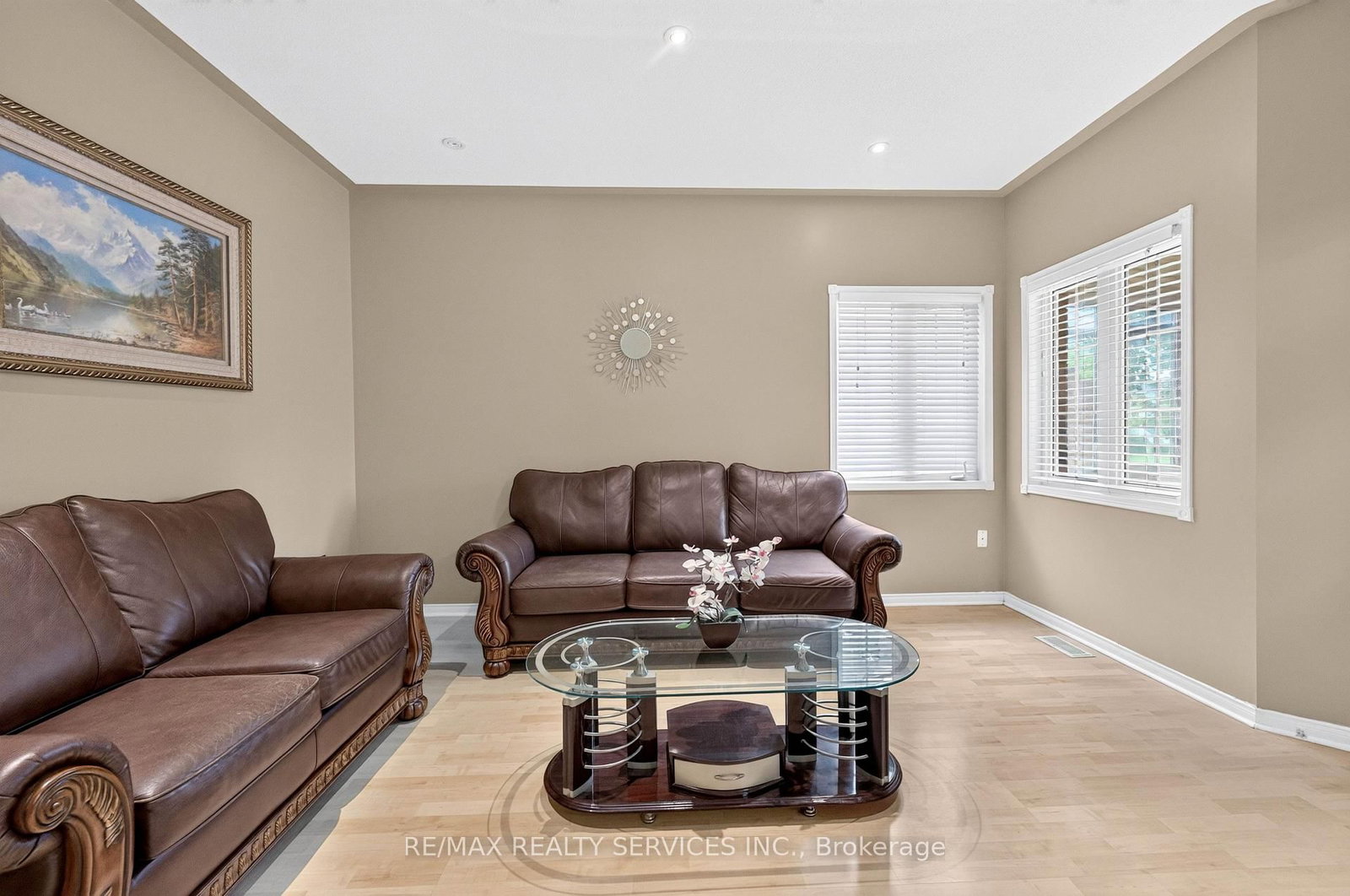 703 Twain Avenue • Mississauga, ON photo 6