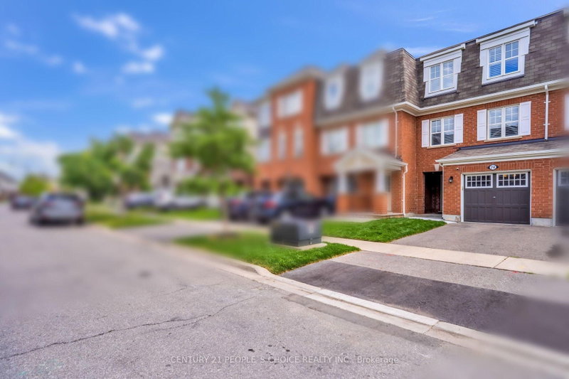 74 Metro Crescent