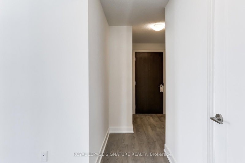 2822 - 9 Mabelle Avenue