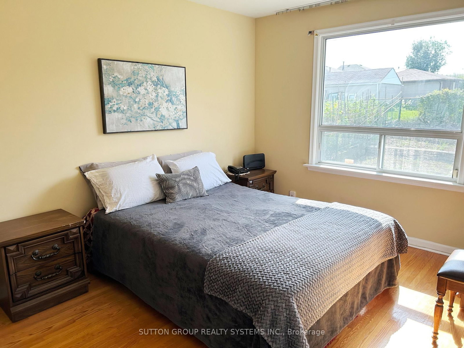20 Taysham Crescent • Toronto, ON photo 10