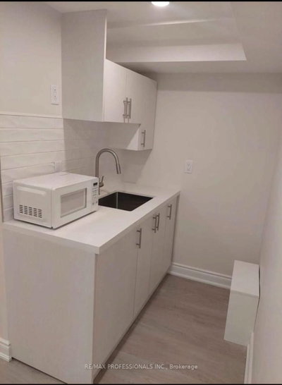 24 Homeland Brampton,ON L6S 1R8 — Photo 12