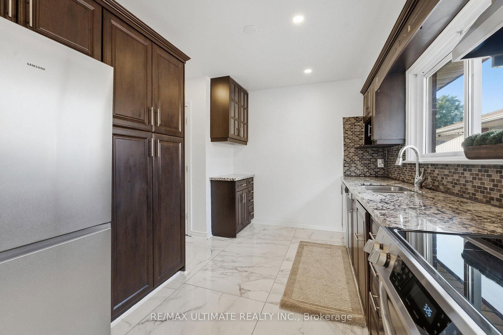 130 Thistle Down Boulevard • Toronto, ON photo 10