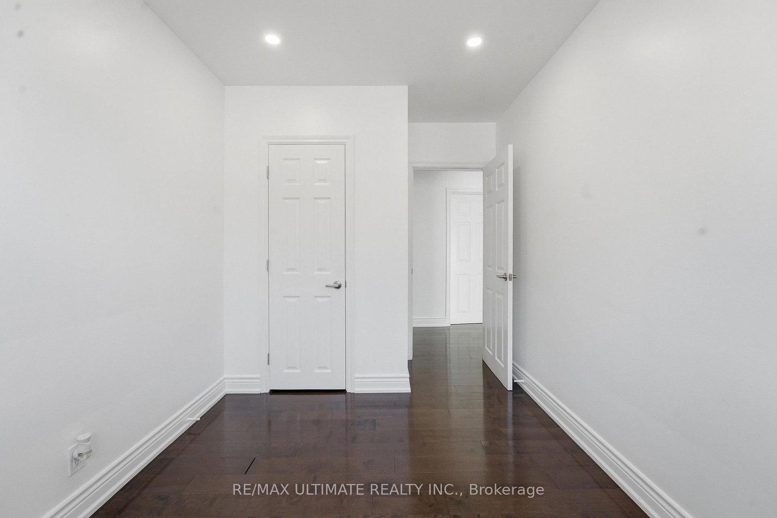 130 Thistle Down Boulevard • Toronto, ON photo 23