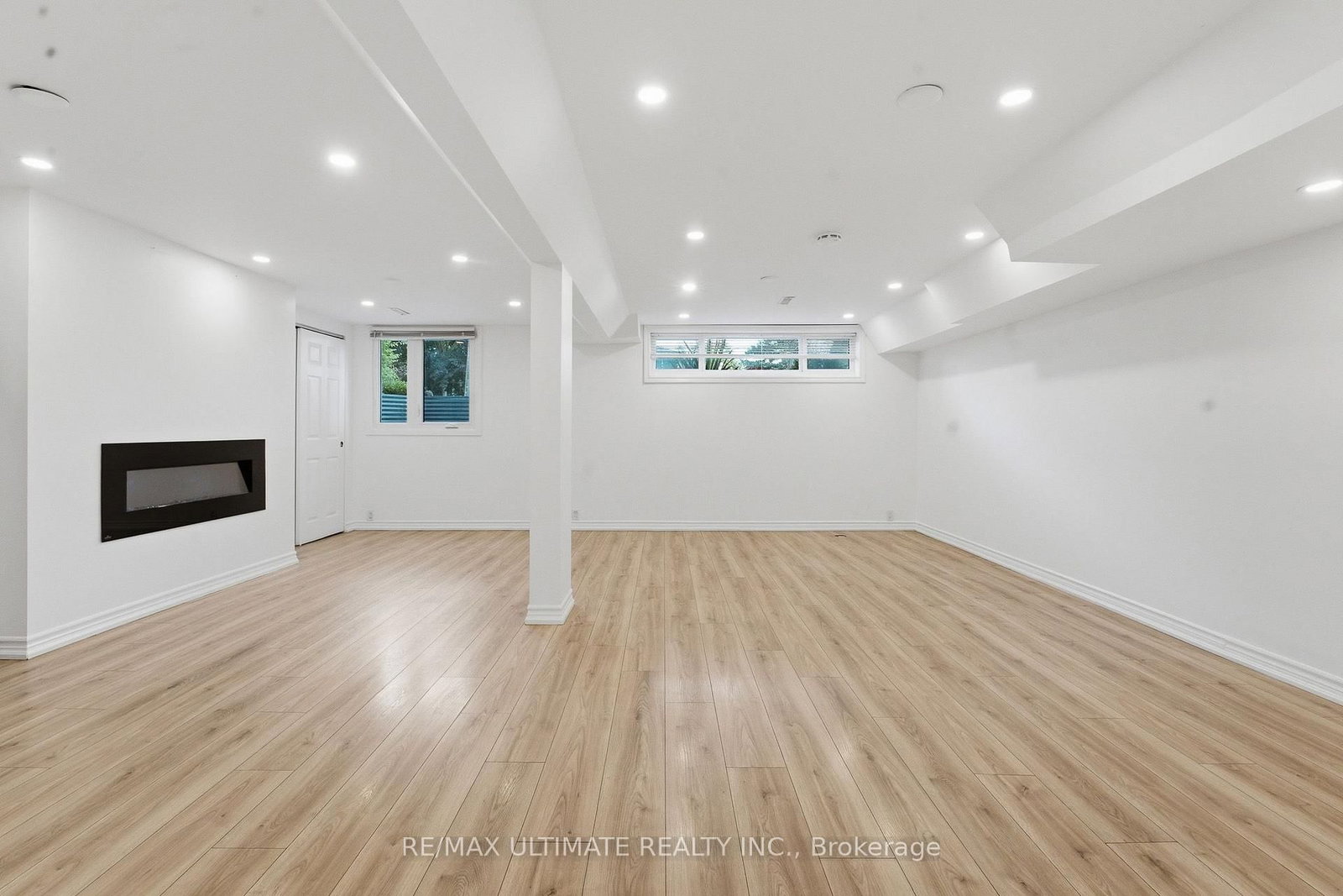 130 Thistle Down Boulevard • Toronto, ON photo 31