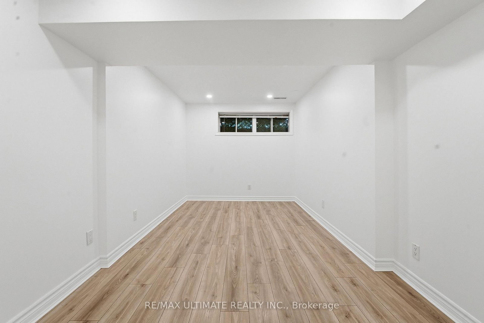 130 Thistle Down Boulevard • Toronto, ON photo 34