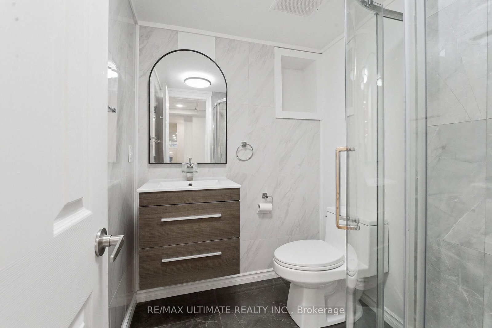 130 Thistle Down Boulevard • Toronto, ON photo 37