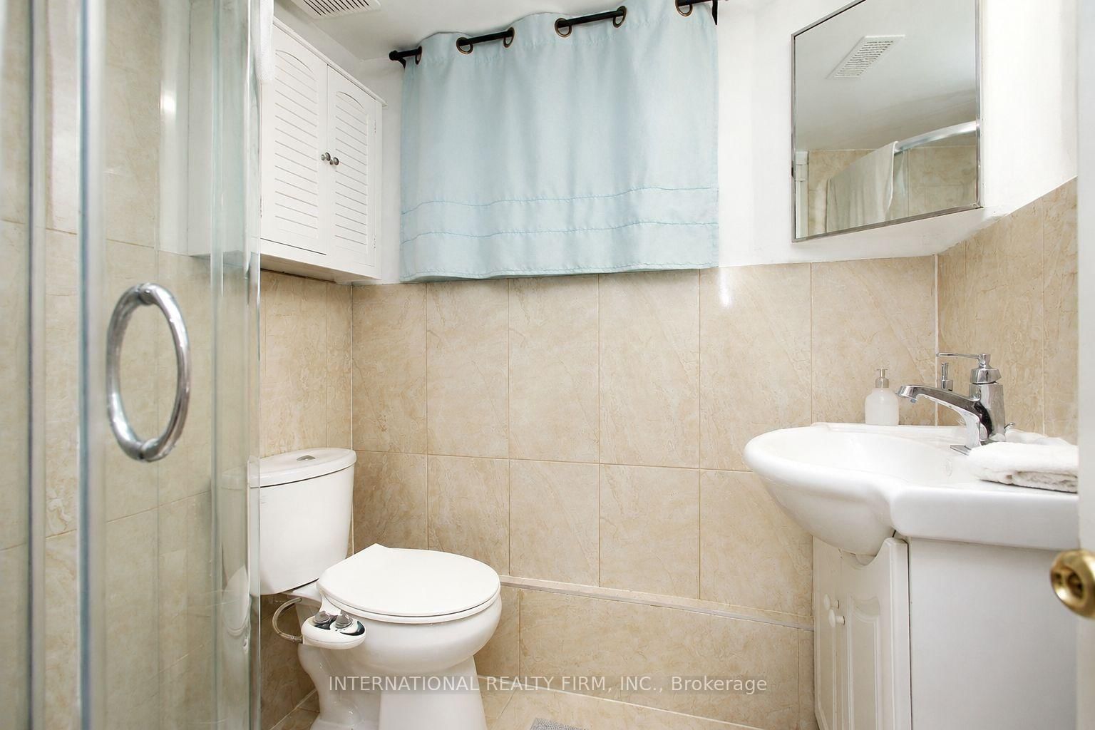 221 Church Street • Toronto, ON photo 11