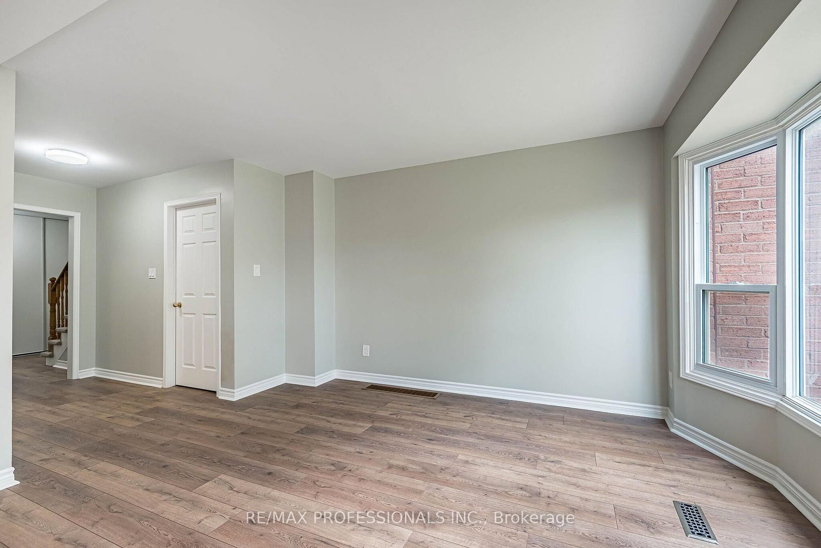 2004 Glenada Crescent • #23 • Oakville, ON photo 11