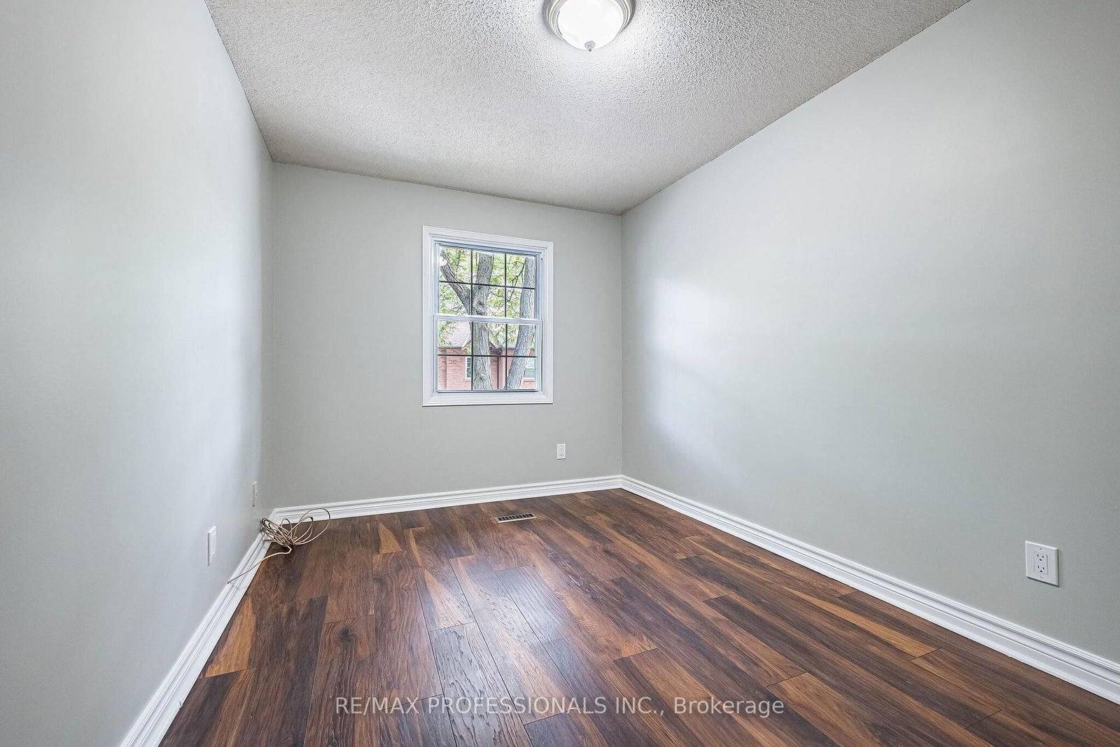 2004 Glenada Crescent • #23 • Oakville, ON photo 34