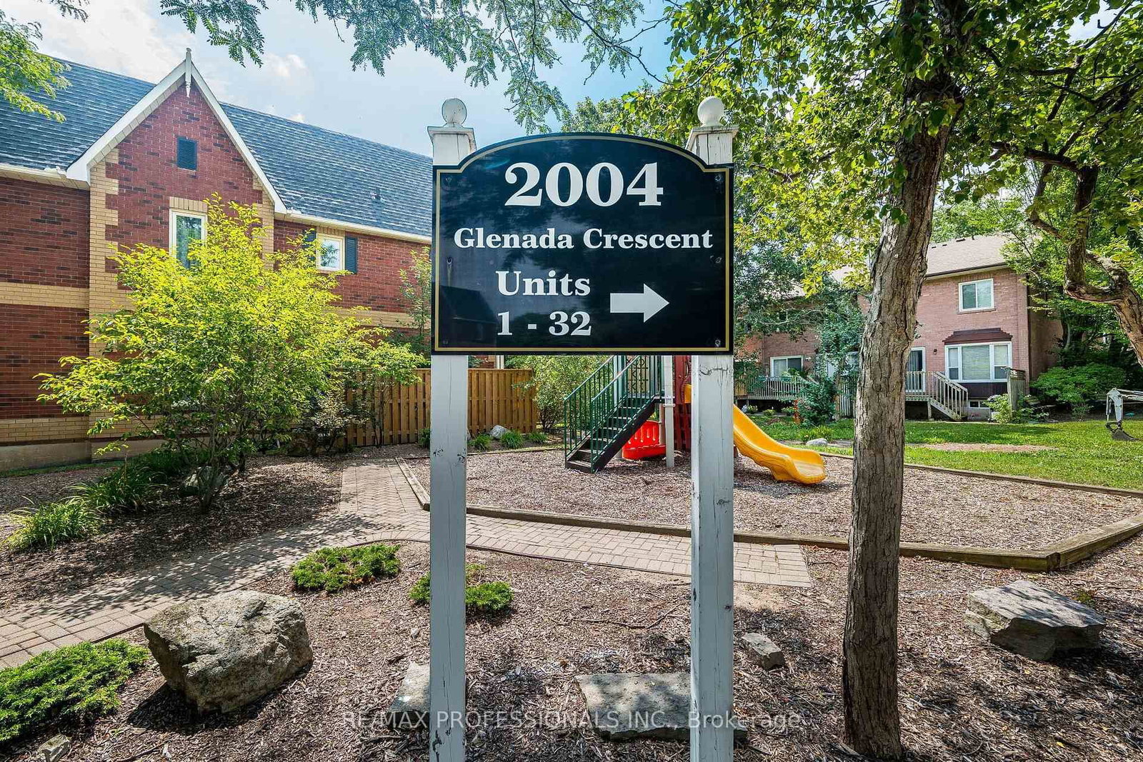 2004 Glenada Crescent • #23 • Oakville, ON photo 43