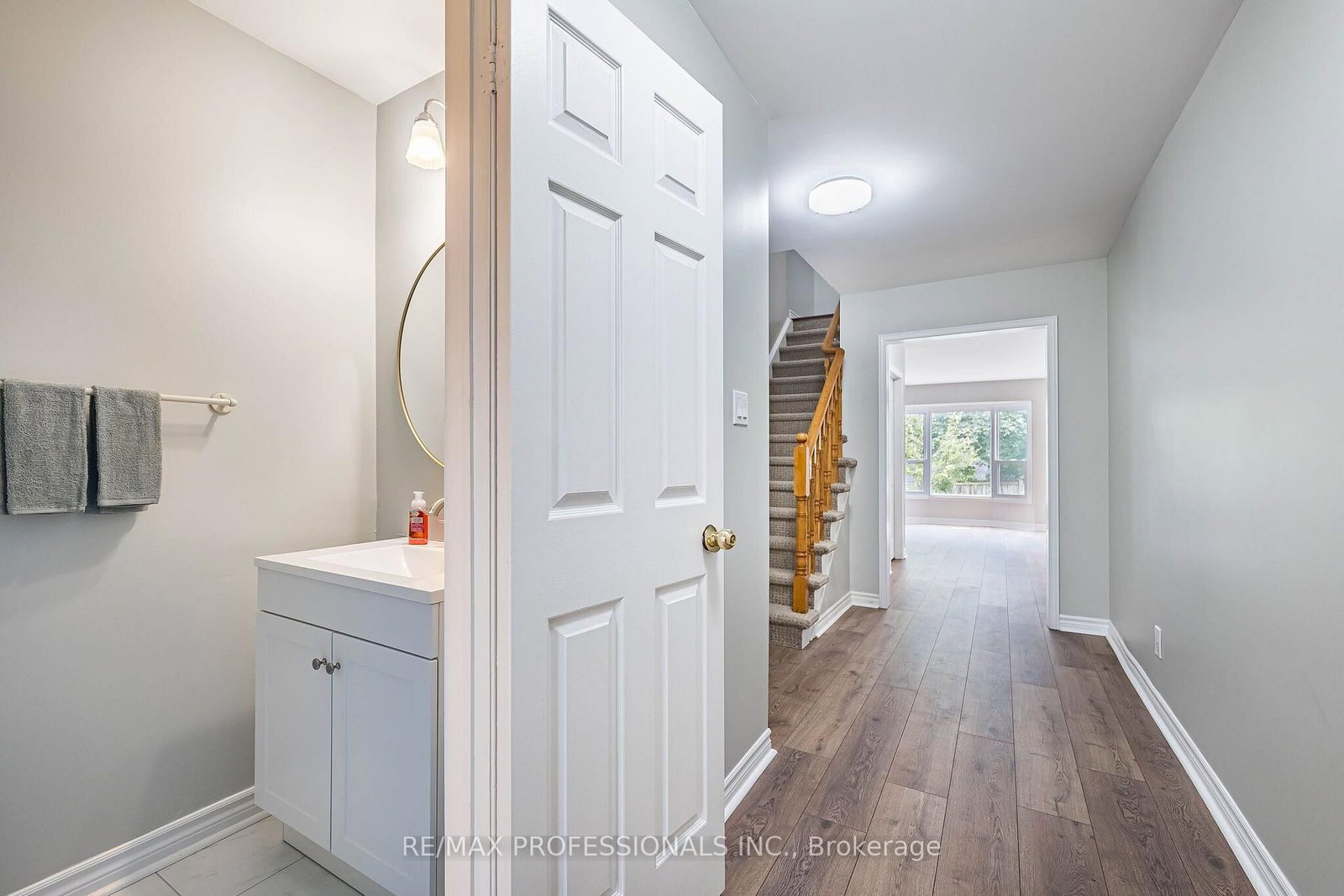 2004 Glenada Crescent • #23 • Oakville, ON photo 5