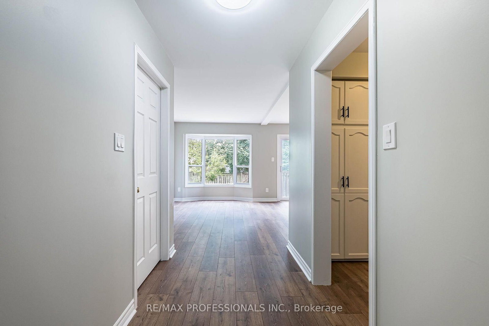 2004 Glenada Crescent • #23 • Oakville, ON photo 8