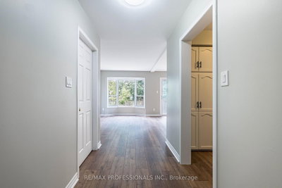 2004 Glenada Crescent • #23 • Oakville, ON photo 8