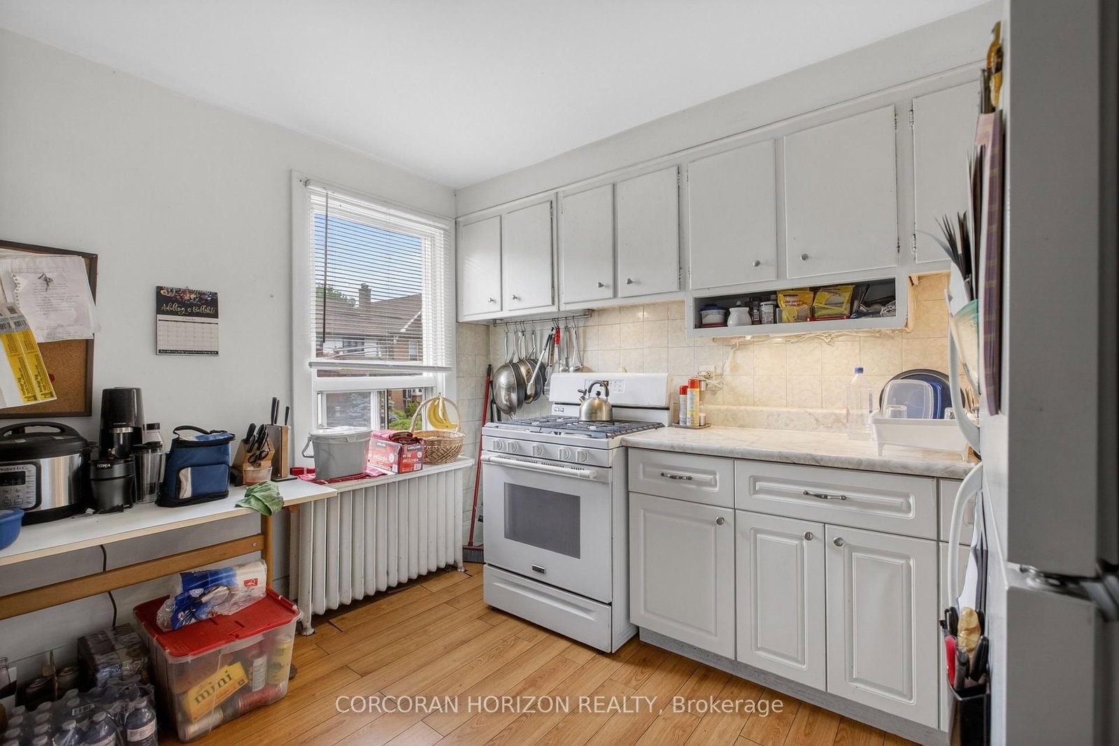355 Parkside Drive • Toronto, ON photo 20