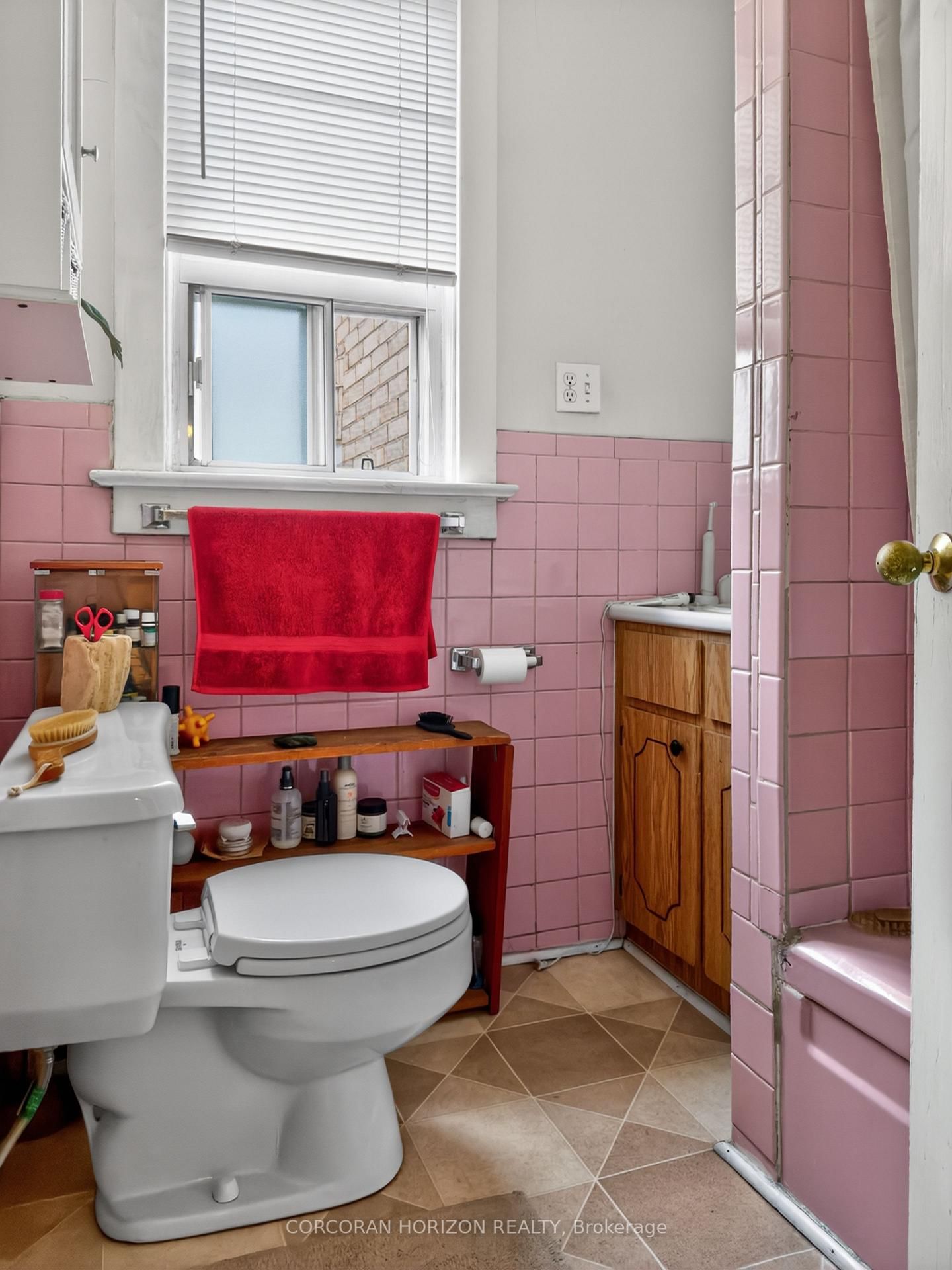 355 Parkside Drive • Toronto, ON photo 22